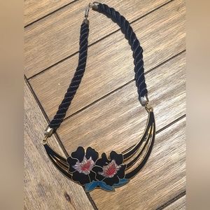 Womens Vintage 80s Siti Necklace